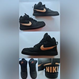Nike Women’s High Top Sneakers Size 7.5